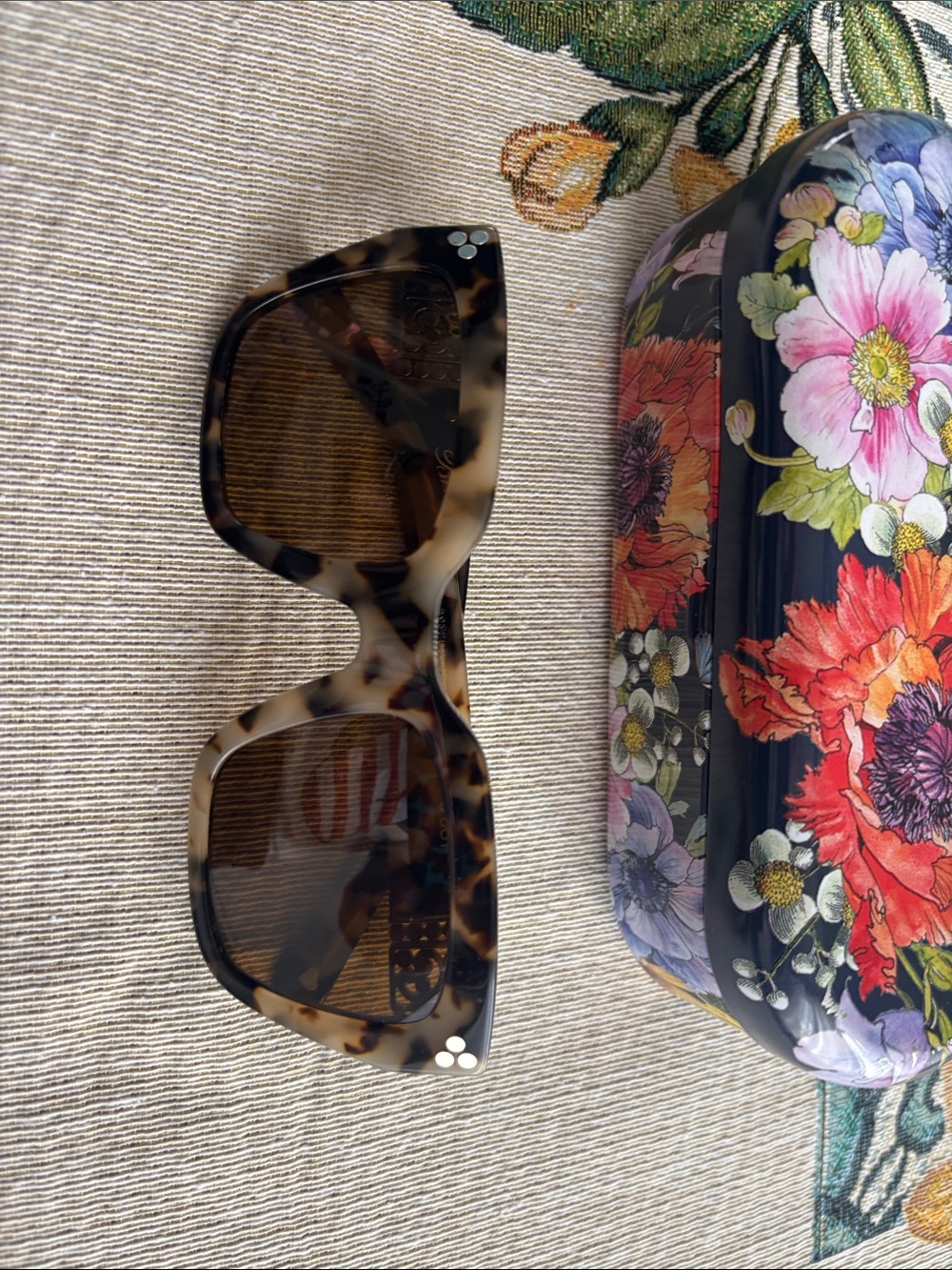Brighton Contempo Dot Sunglasses - Picture 2 of 8